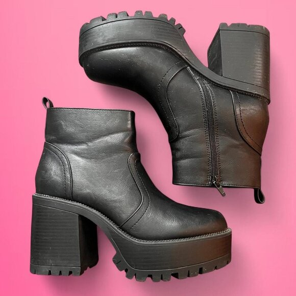 Dolls Kill Shoes - Unionbay Black faux leather platform ankle boots